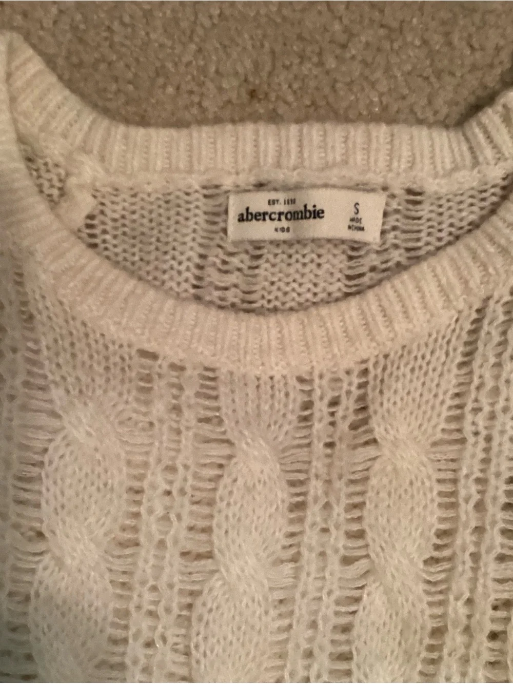 Abercrombie & Fitch Kids Cream Cable Knit Pullover Sweater Size S